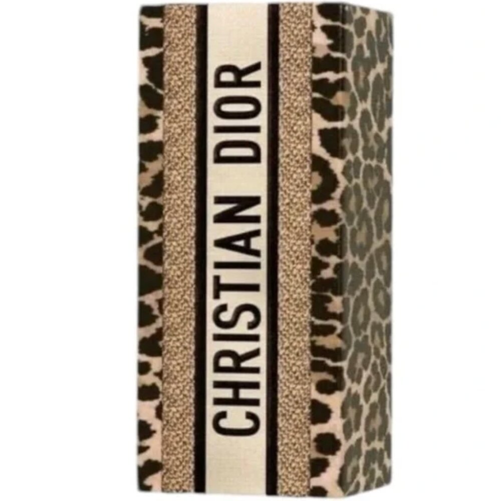 Mitzah lipstick holder